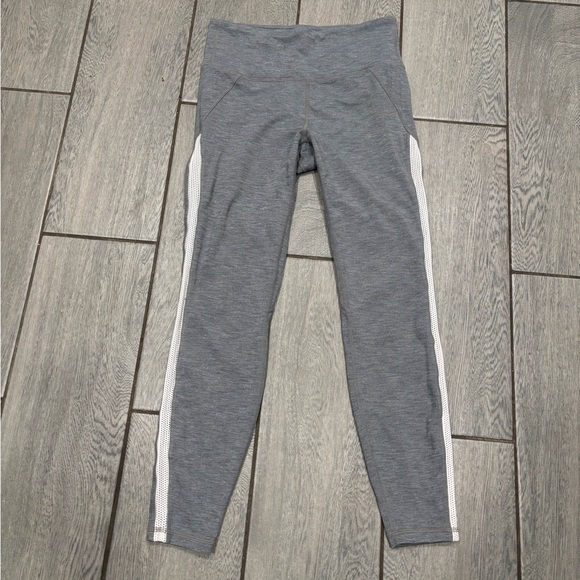 Athleta Grey High Rise Chaturanga Leggings Size Small - Picture 2 of 7